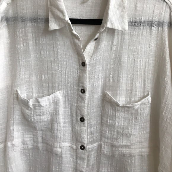 Button up, split back white blouse by Free People - Picture 2 of 7