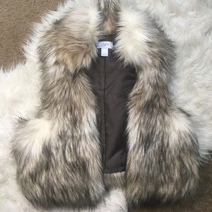 Ann Taylor Loft Faux Fur Vest NWOT SZ XS/S