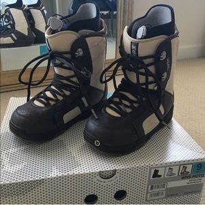 Burton Moto Women's Snowboard Boots