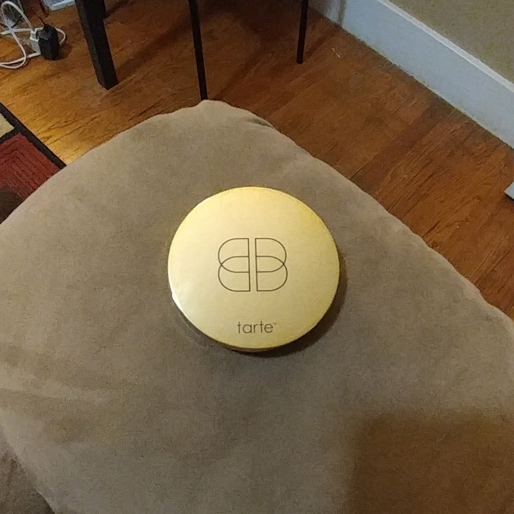Used Tarte creamy powder foundation tan honey