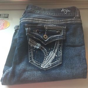 *Make Me An Offer*Ariya Shorts - Size 15/16 - EUC