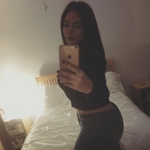 Meet your Posher, Andrea