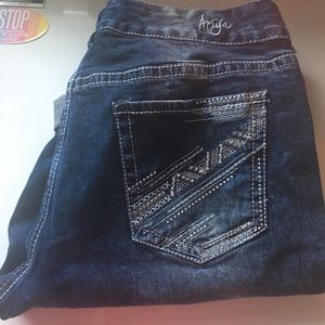 *Make Me An Offer*Ariya Shorts - Size 15/16 - GUC