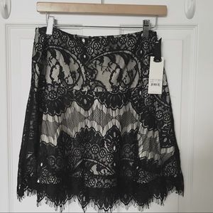 bb dakota lace black and cream skirt