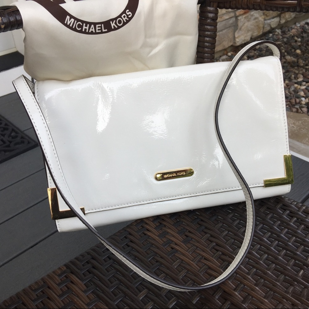 Michael Kors Oversized Clutch White