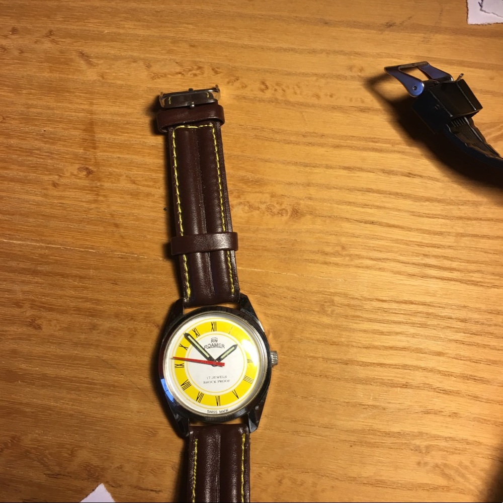 Roamed watch