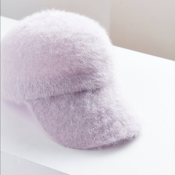 NWT UO Lavender Fur Hat - Picture 2 of 6