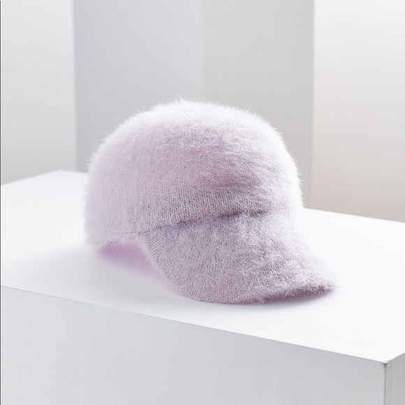 NWT UO Lavender Fur Hat - Picture 3 of 6
