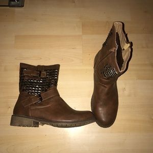 Studded Side Zipper Boots