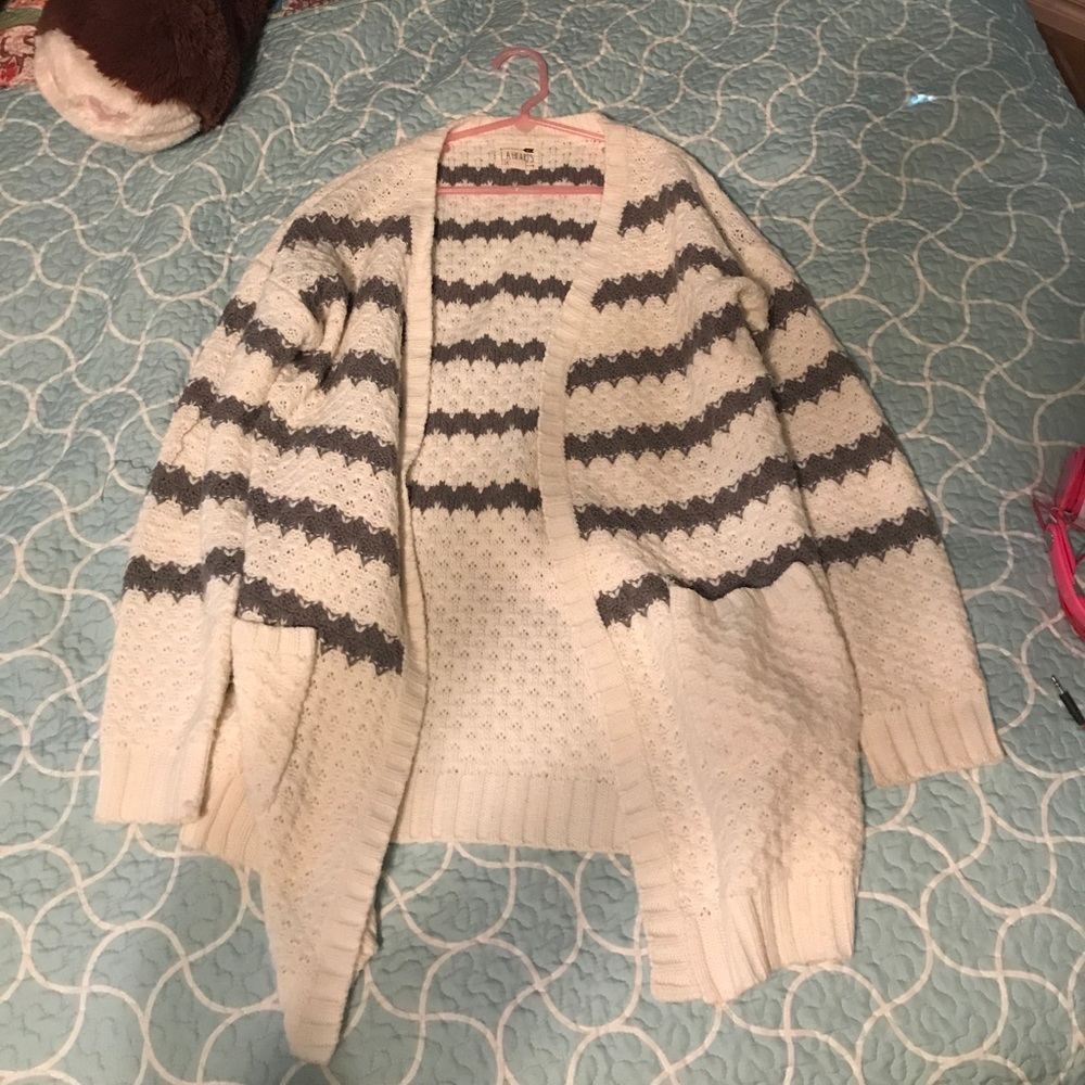Pacsun sweater