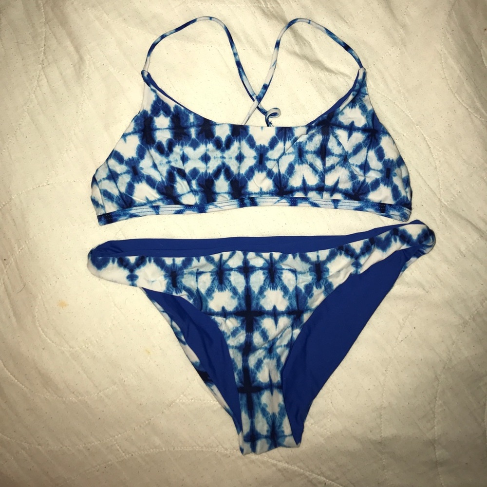 Bathing suit