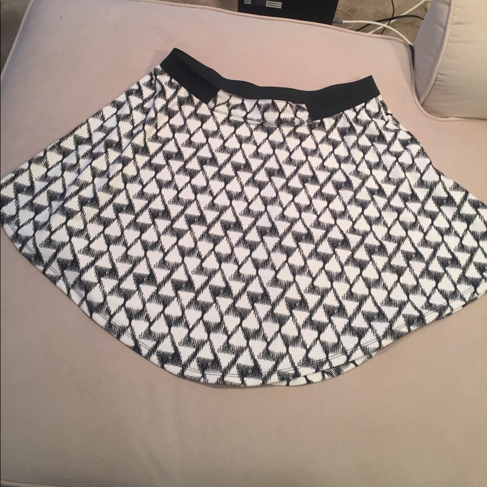 Geometric print skater skirt