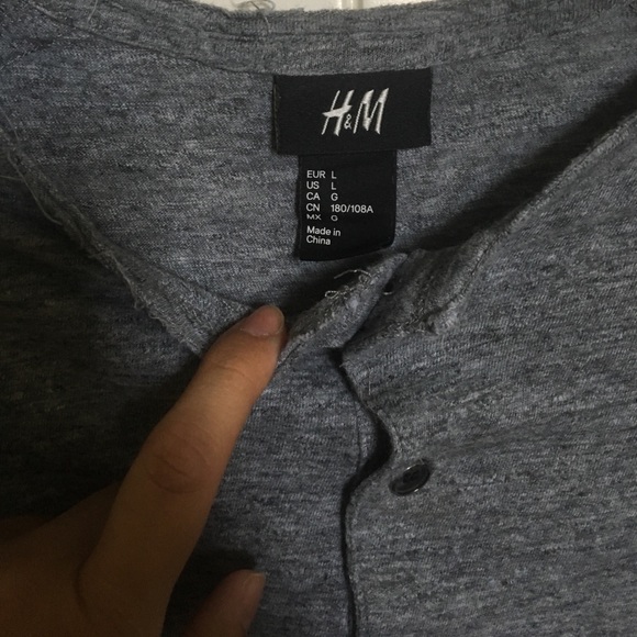 H&M Shirt - Picture 2 of 3