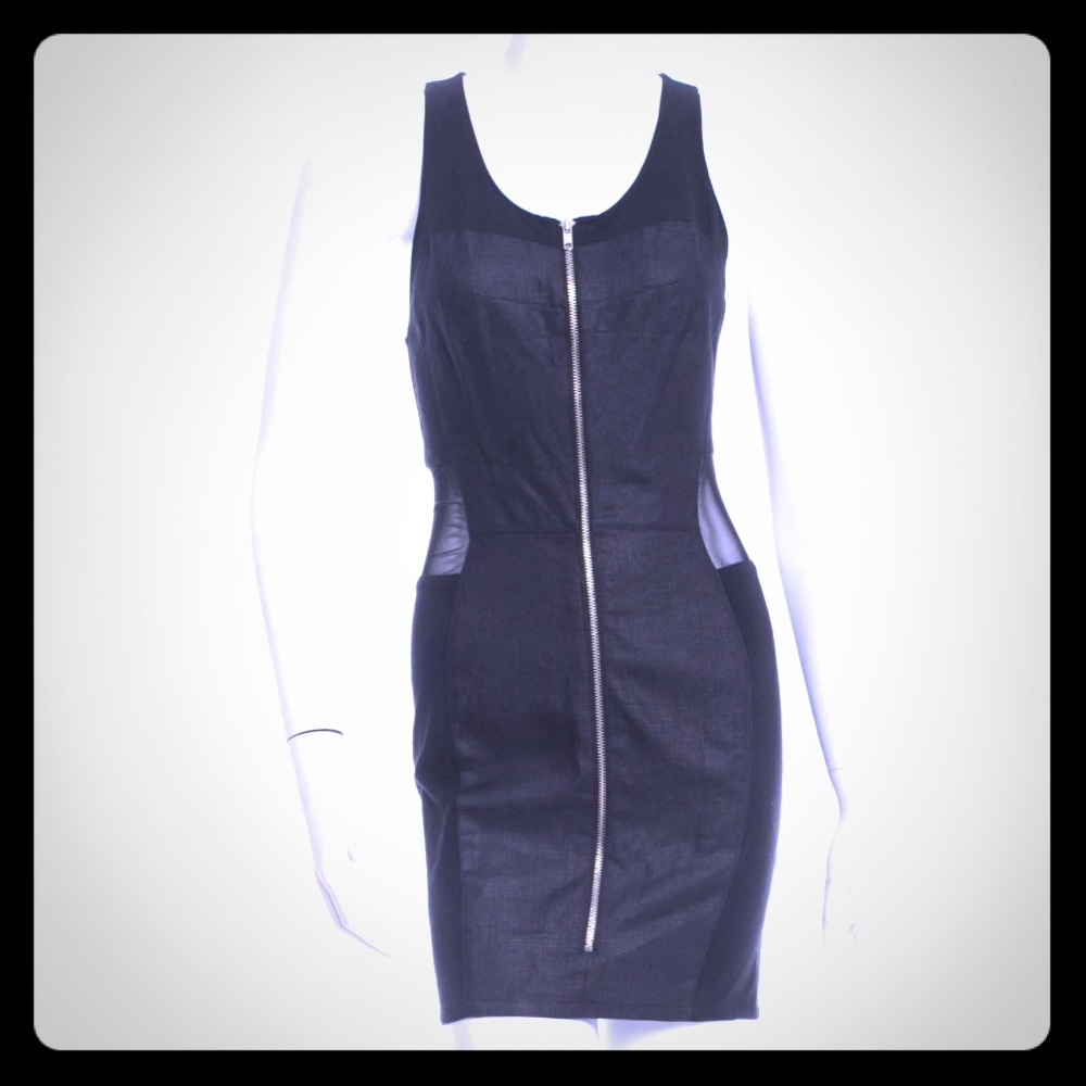 Nomia dress