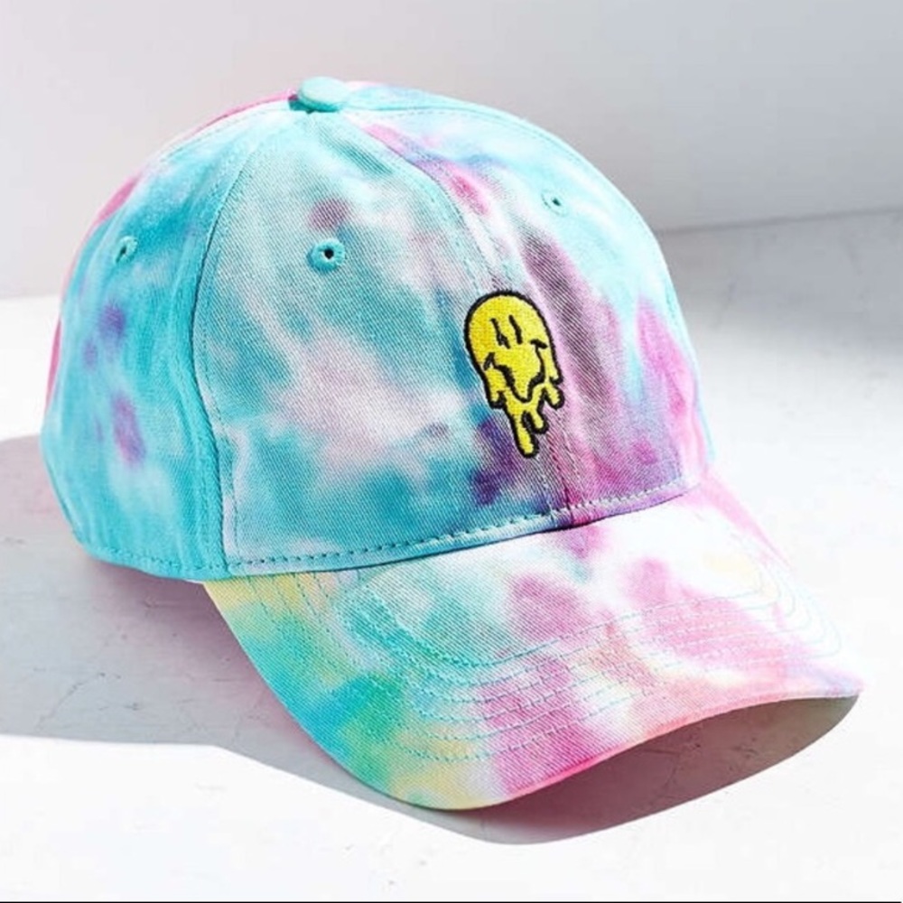 NWT UO Melting Smiley Face Tie Dye Hat - Picture 2 of 4