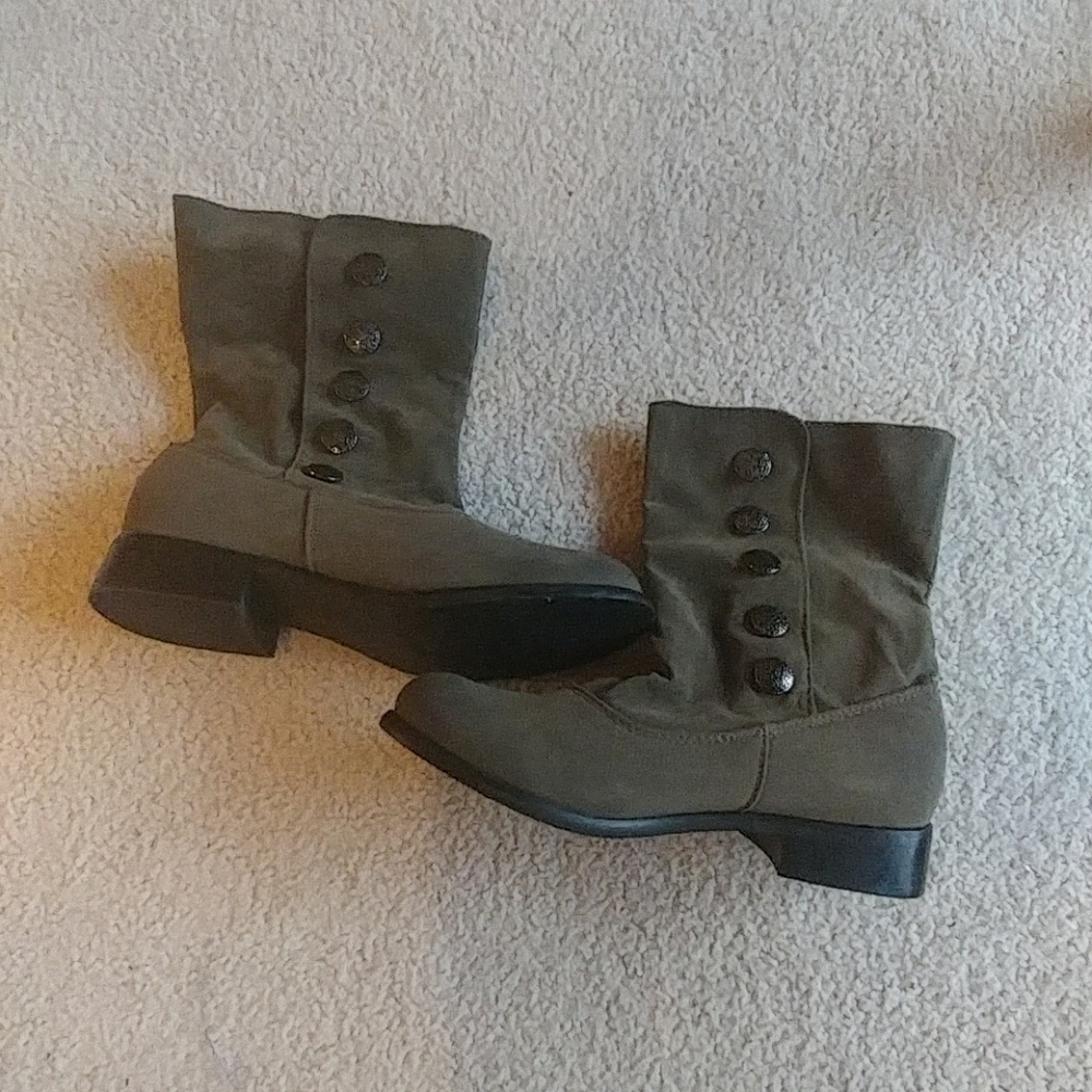 Olive Green Boots / Booties