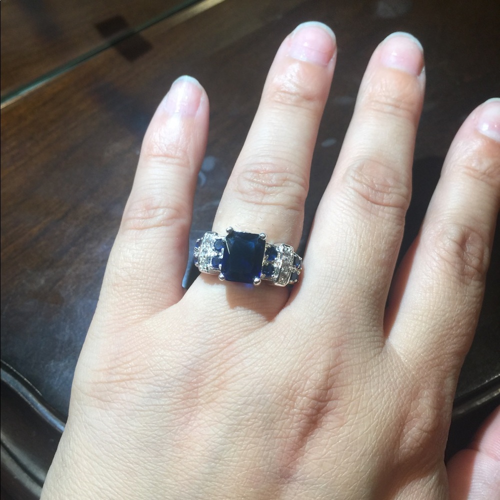 Sapphire dinner ring - Picture 3 of 5