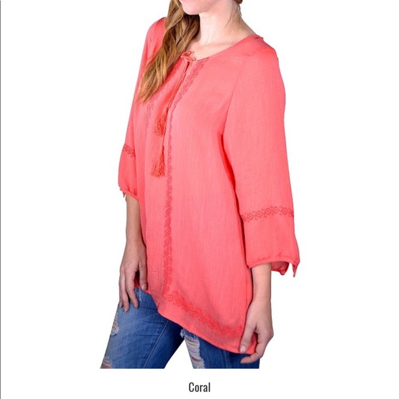 Plus Textured Top - Picture 4 of 4