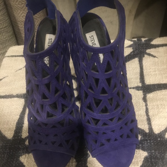 Size 9 Steve Madden Cut-Out Blue Slingbacks - Picture 4 of 5