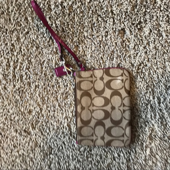 Coach wristlet - Picture 2 of 2