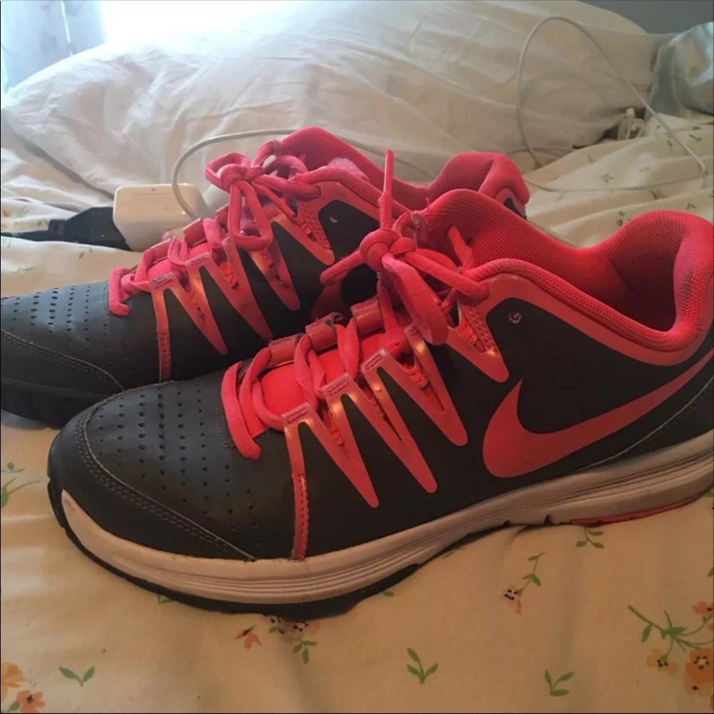 Nike Vapor Court shoes