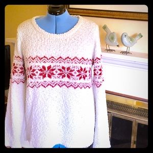 XL Snuggly soft sweater with a Scandinavian flair