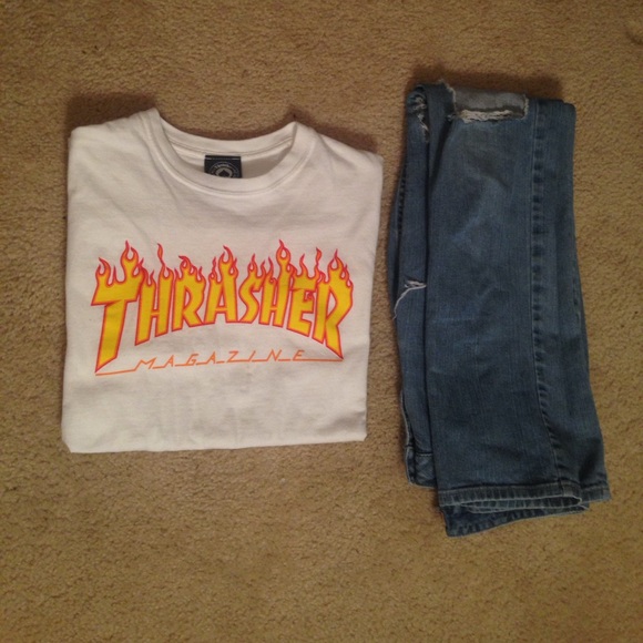 ⚠️Bundle⚠️ Thrasher Flame Tee + Ripped Slim Jeans - Picture 2 of 2