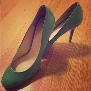 Sea foam green pumps