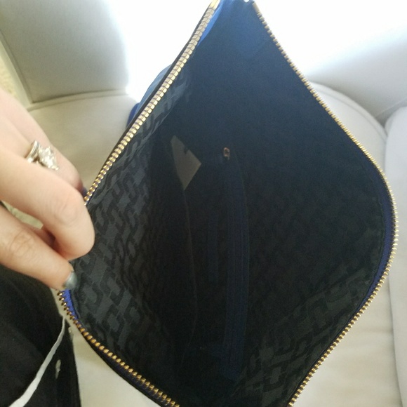 DVF Blue and Gingham leather clutch/pochette - Picture 4 of 5