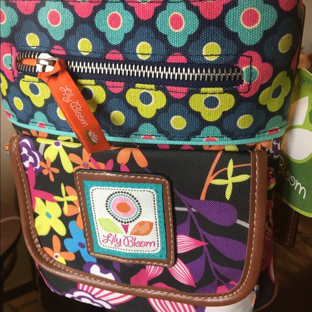 NWT Lily Bloom Recycled Green Floral Crossbody Bag