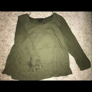 DISCOUNTED! Silky green long sleeve shirt