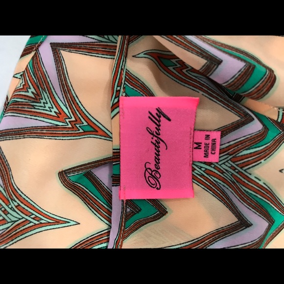 Spaghetti Strap Tank from Beautifully Size M - Picture 4 of 4