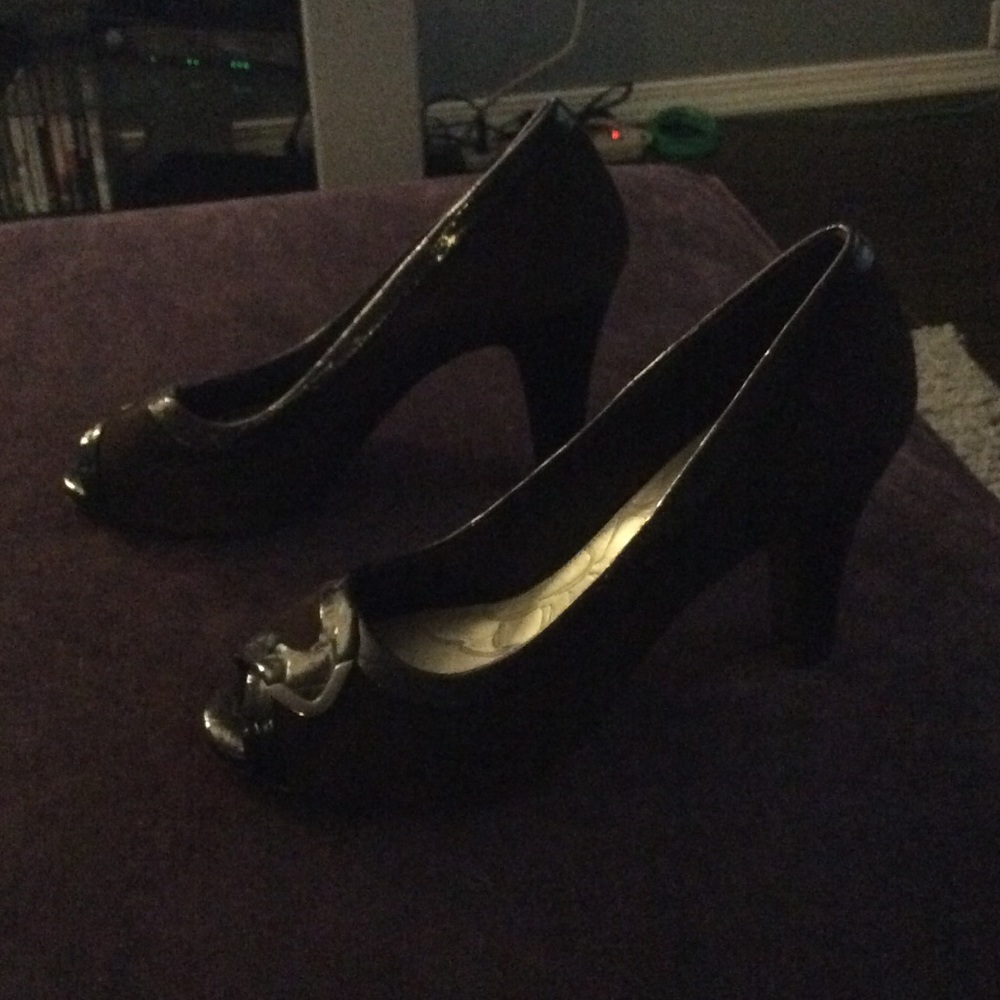 Shoes - Picture 2 of 2