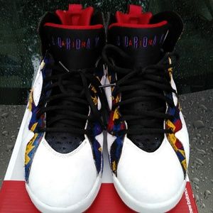 Sweater 7s sz 9.5 Buy 1 get 1 50% off