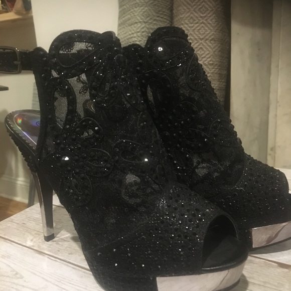 Shoes - Black peep toe