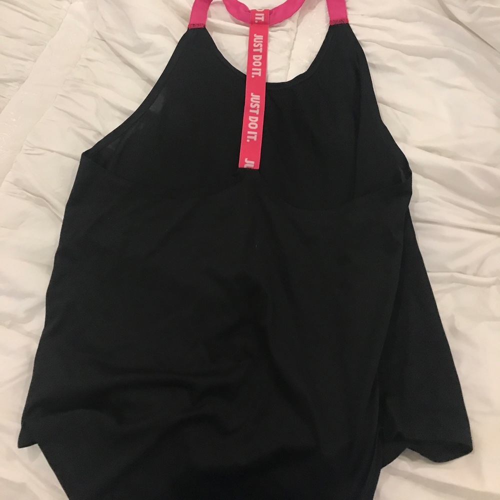 Nike Top - Picture 2 of 2