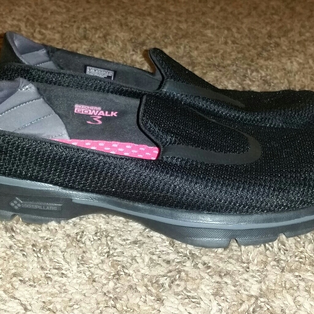 Skechers Go Walk 3