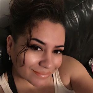 Meet your Posher, Alexandra