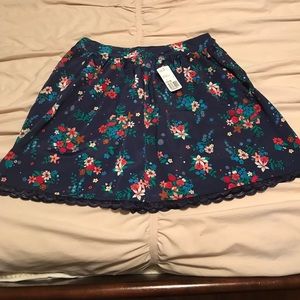 New with tags size Large skirt