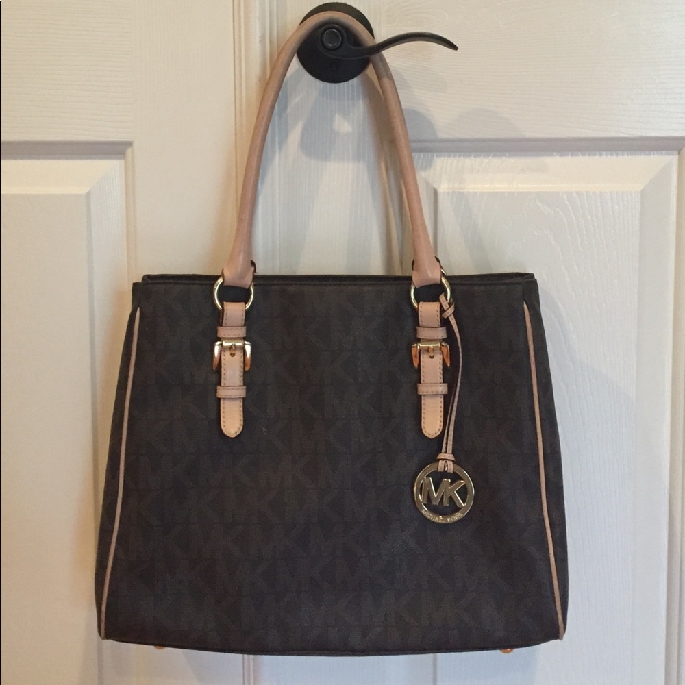 Michael kors jet set initials large bag purse