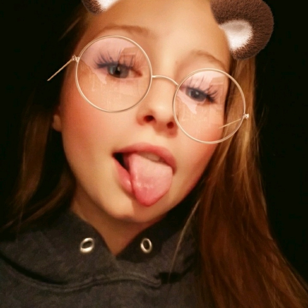 Meet your Posher, Rayne