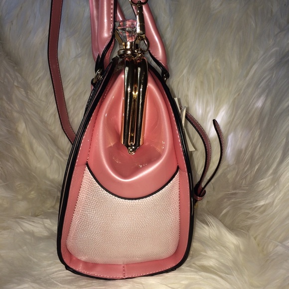 BARBIE💗PINK PURSE HANDBAG SHOULDER BAG FX.LEATHER - Picture 6 of 7