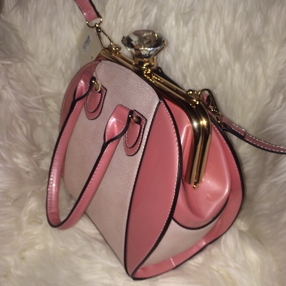 BARBIE💗PINK PURSE HANDBAG SHOULDER BAG FX.LEATHER - Picture 3 of 7