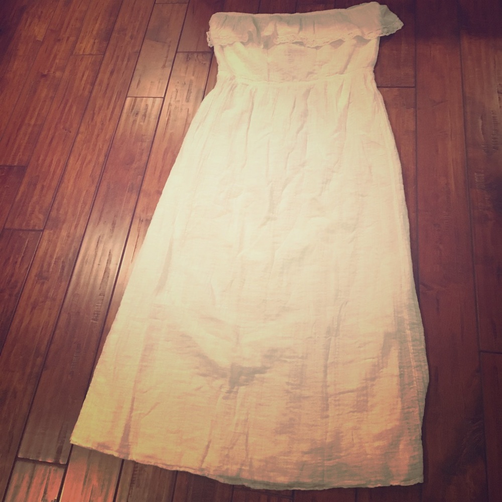 Strappless old navy dress