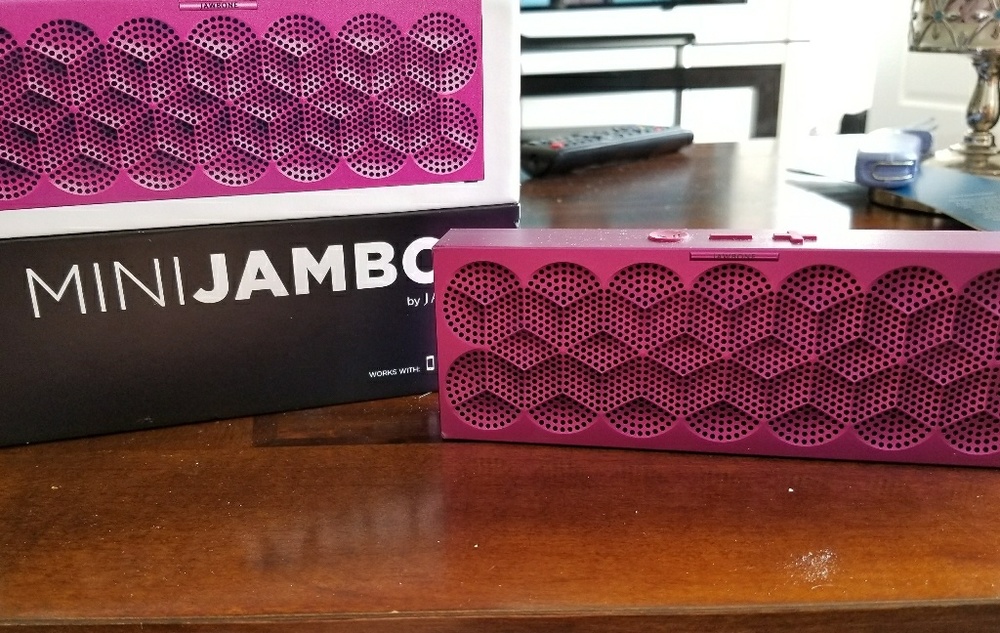 Mini Jambox Bluetooth speaker