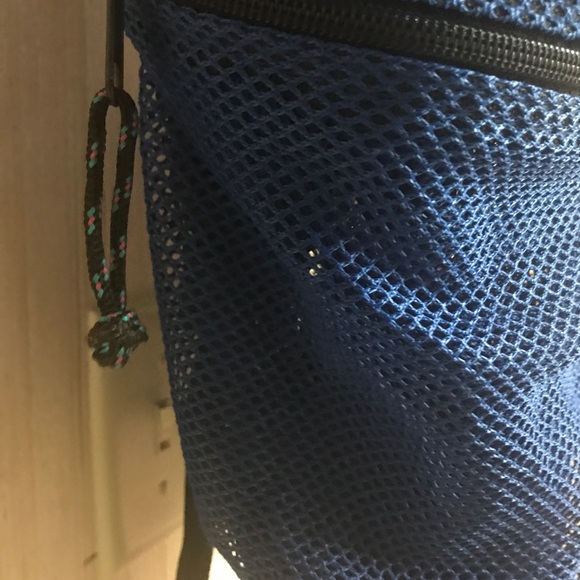 Blue backpack - Picture 3 of 5