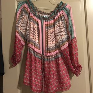 *SALE NWT* Off shoulders Diane v Furstenberg top