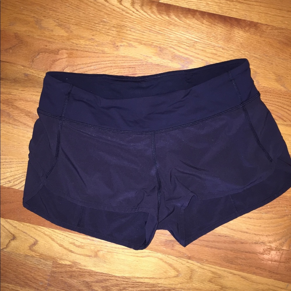 Lululemon running shorts size 4