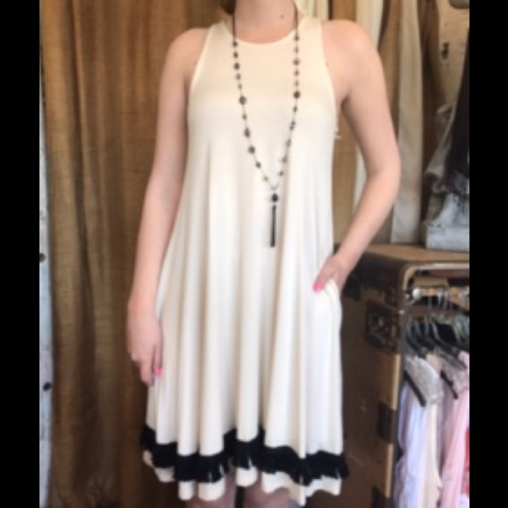 Suki & Solaine Trapeze dress.