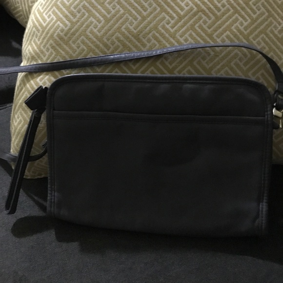 Handbag - Picture 2 of 3